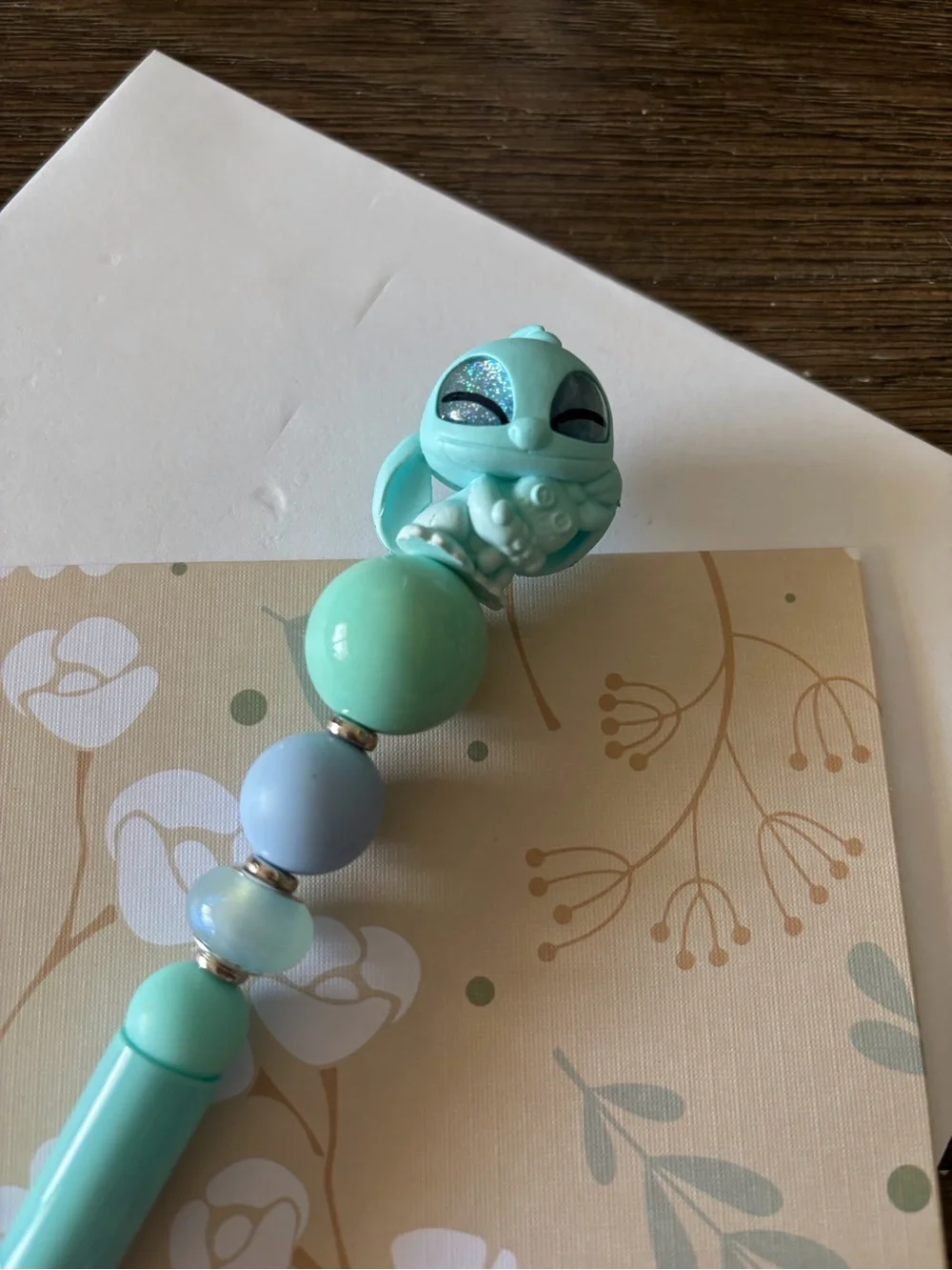 Disney Doorables: Lilo & Stitch: Stitch snuggle dual color handmade beaded pen